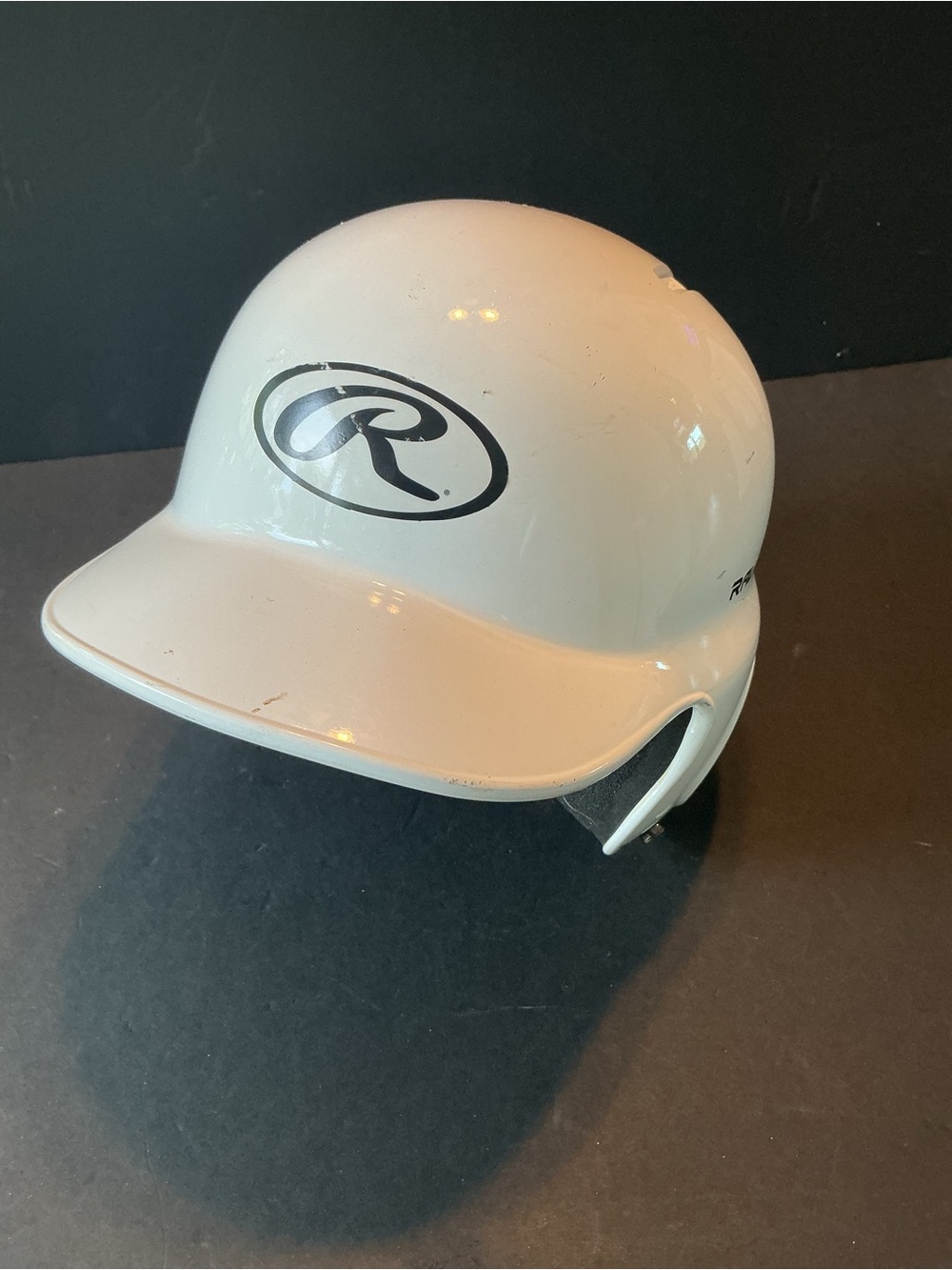 Rawlings White Helmet with Black 'R' Logo
